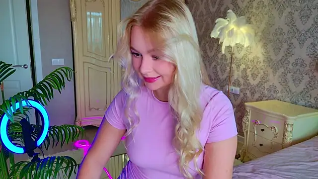 baby lianaa online show from 20, 9, 2025