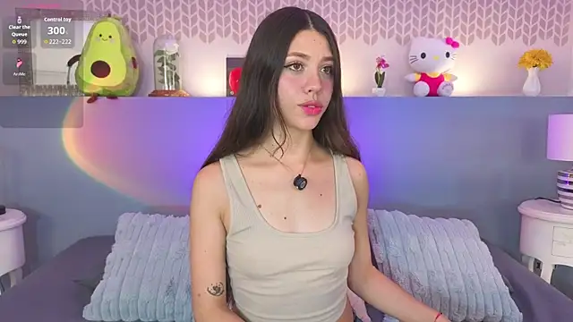 Snapshot of CheryelFox chatting on 26, 6, 2026 CheryelFox online show from 26, 6, 2026