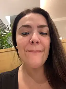 Sophie Eaton online show from 15, 9, 2025