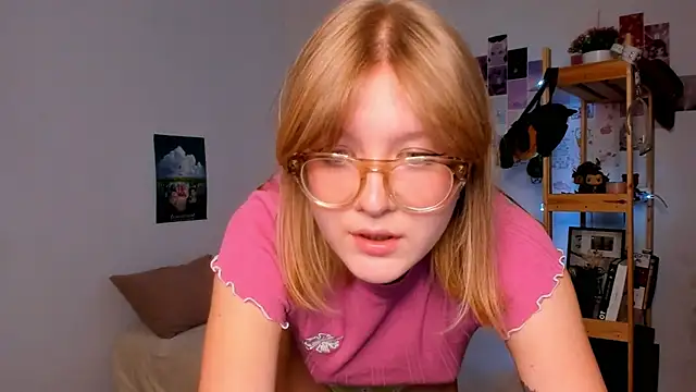 Snapshot of leazy_peazy chatting on 15, 10, 2025 leazy peazy online show from 15, 10, 2025