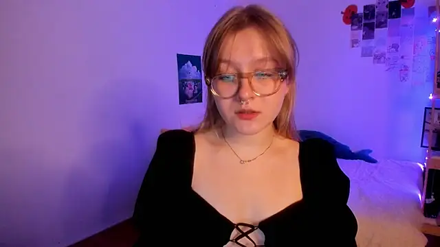 Snapshot of leazy_peazy chatting on 19, 11, 2025 leazy peazy online show from 19, 11, 2025