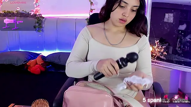 VickyBuunny online show from 5, 3, 2025