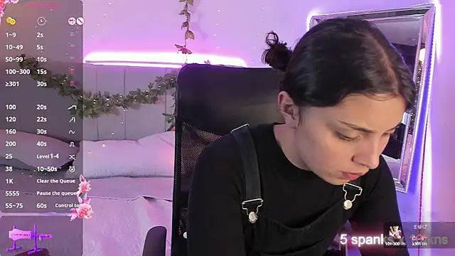 VickyBuunny online show from 28, 2, 2025