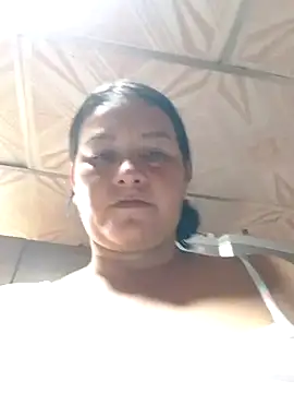 Snapshot of lupita_2023 chatting on 25, 9, 2025 lupita 2023 online show from 25, 9, 2025