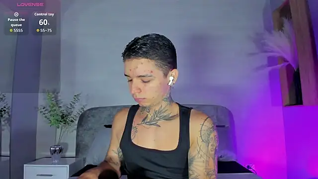 Snapshot of Ian_Castillo_ chatting on 21, 7, 2026 Ian Castillo online show from 21, 7, 2026