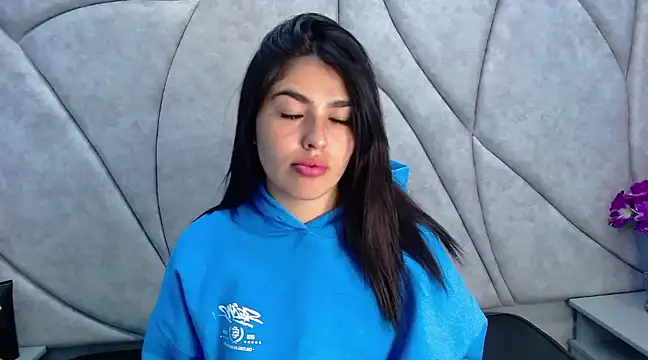 Snapshot of Mia_Charlothe chatting on 23, 1, 2025 Mia Charlothe online show from 23, 1, 2025