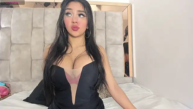 Snapshot of Oliviaa_Evans chatting on 26, 4, 2026 Oliviaa Evans online show from 26, 4, 2026