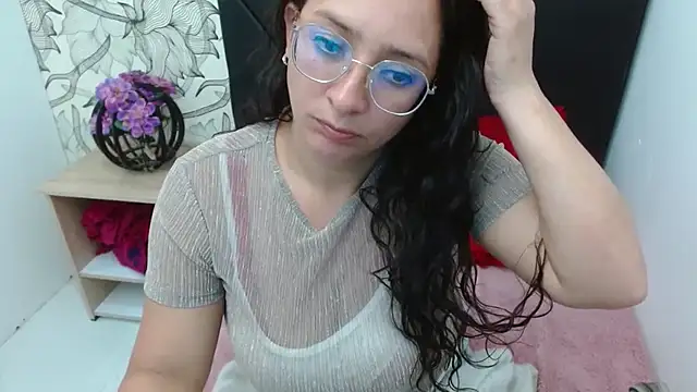 sarax ximena online show from 11, 4, 2026