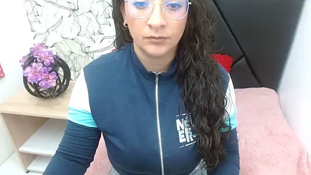 sarax ximena online show from 26, 4, 2026