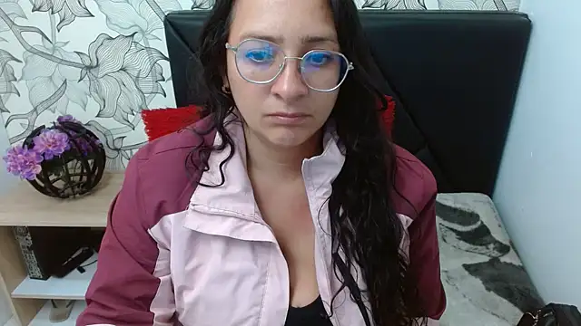 sarax ximena online show from 28, 7, 2026