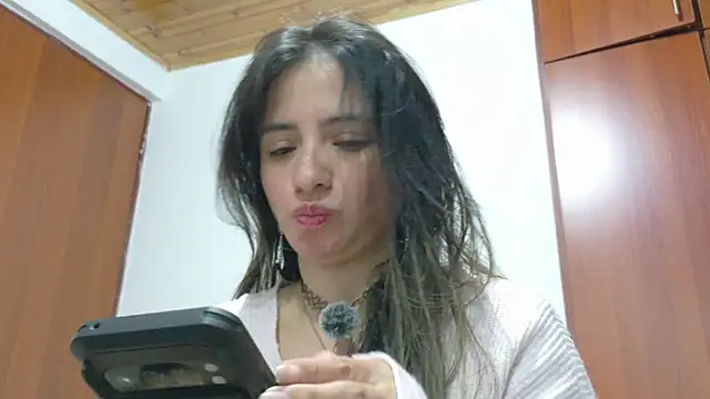 julietta   jackson online show from 21, 4, 2026