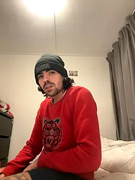 wolfwhite95 online show from 29, 10, 2025