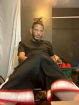 Snapshot of Chico_Bellaco chatting on 9, 10, 2025 Chico Bellaco online show from 9, 10, 2025