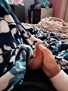 Snapshot of indian___fucker chatting on 28, 9, 2025 indian fucker online show from 28, 9, 2025