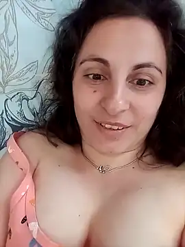 Snapshot of ShelaDiass chatting on 3, 5, 2026 ShelaDiass online show from 3, 5, 2026