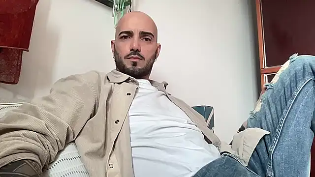 alessandromori91 online show from 5, 3, 2026