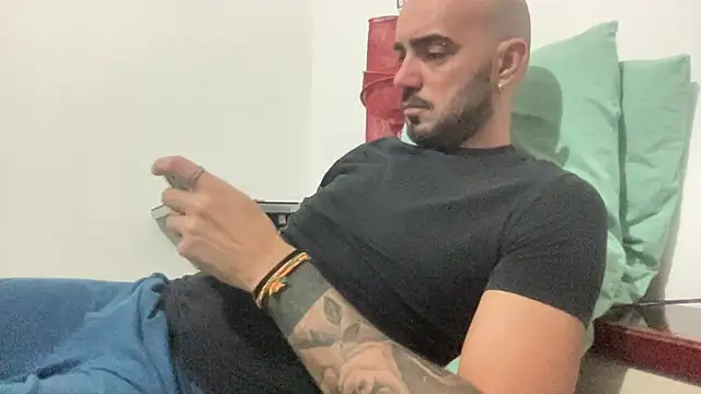 Snapshot of alessandromori91 chatting on 29, 9, 2025 alessandromori91 online show from 29, 9, 2025