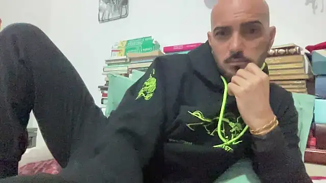 alessandromori91 online show from 10, 5, 2026