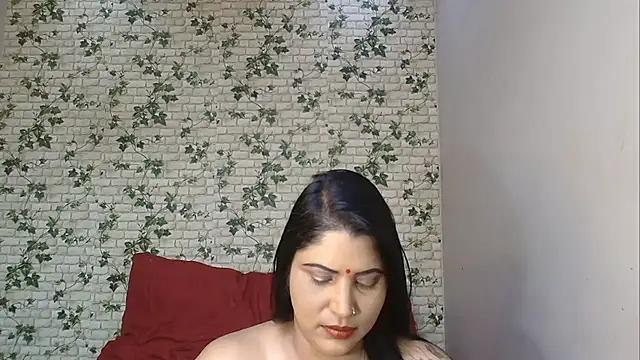Snapshot of XIndianintimacy chatting on 5, 10, 2025 XIndianintimacy online show from 5, 10, 2025