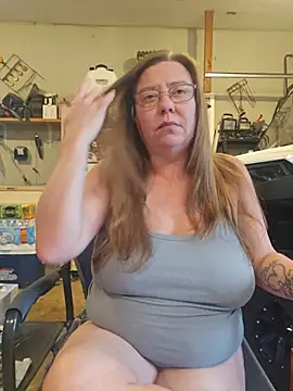 Snapshot of MsShelby40 chatting on 25, 7, 2026 MsShelby40 online show from 25, 7, 2026
