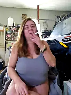 Snapshot of MsShelby40 chatting on 28, 12, 2024 MsShelby40 online show from 28, 12, 2024