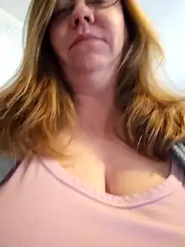 Snapshot of MsShelby40 chatting on 16, 1, 2025 MsShelby40 online show from 16, 1, 2025