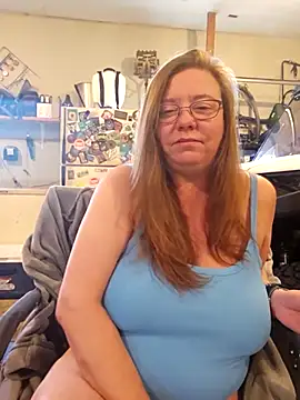 MsShelby40 online show from 5, 12, 2025