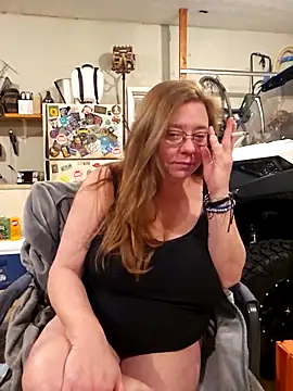 MsShelby40 online show from 19, 12, 2025