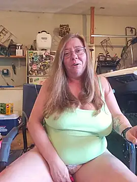 Snapshot of MsShelby40 chatting on 21, 7, 2026 MsShelby40 online show from 21, 7, 2026