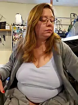 Snapshot of MsShelby40 chatting on 13, 2, 2025 MsShelby40 online show from 13, 2, 2025