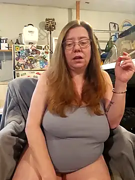 Snapshot of MsShelby40 chatting on 2, 5, 2026 MsShelby40 online show from 2, 5, 2026
