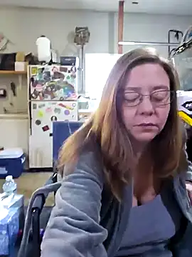 Snapshot of MsShelby40 chatting on 5, 12, 2024 MsShelby40 online show from 5, 12, 2024