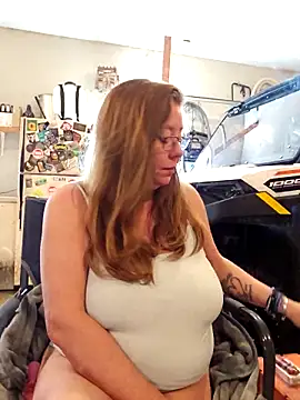 MsShelby40 online show from 10, 10, 2025