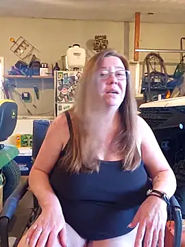 MsShelby40 online show from 14, 4, 2026