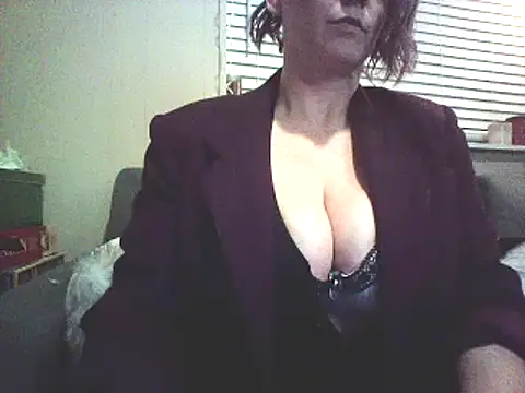 Big-Tits-McGee online show from 16, 2, 2025