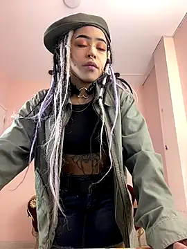 Violetta Suky online show from 17, 10, 2025