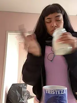 Violetta Suky online show from 28, 10, 2025