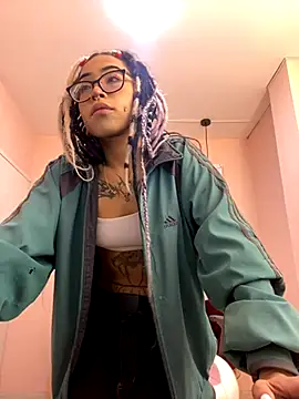 Violetta Suky online show from 15, 10, 2025