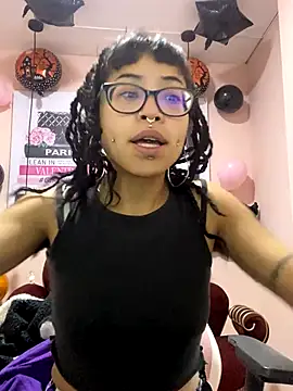 Violetta Suky online show from 25, 10, 2025