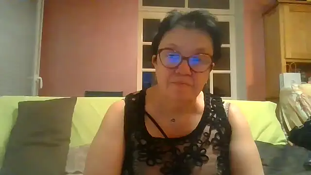 Vandeae44 online show from 10, 5, 2026