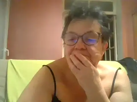 Snapshot of Vandeae44 chatting on 13, 1, 2025 Vandeae44 online show from 13, 1, 2025