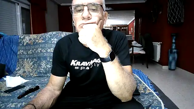 Snapshot of maduroguapo chatting on 2, 5, 2026 maduroguapo online show from 2, 5, 2026