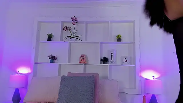 Jenifer Diaz online show from 30, 4, 2026