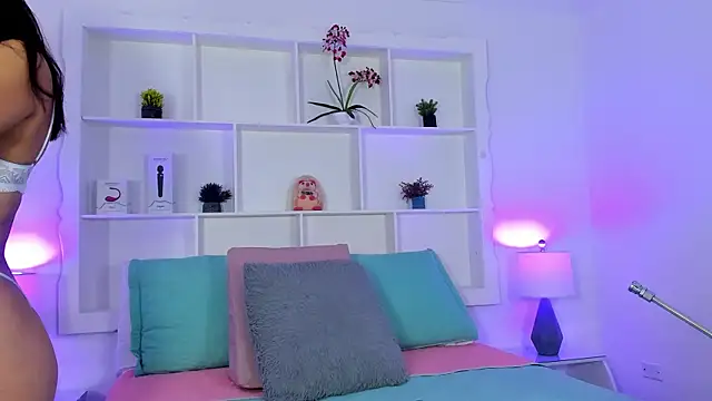 Jenifer Diaz online show from 9, 1, 2026