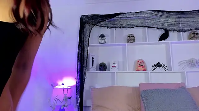 Jenifer Diaz online show from 29, 10, 2025