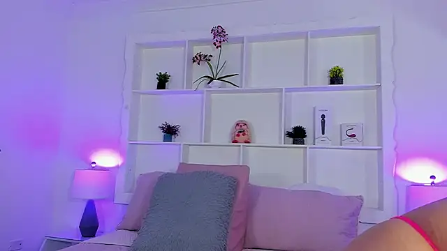 Jenifer Diaz online show from 9, 4, 2026