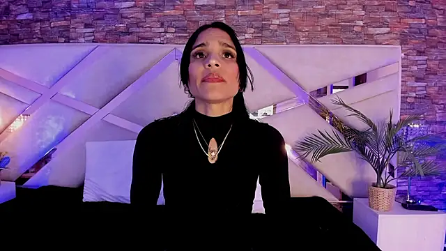 sophie pariss online show from 21, 12, 2025