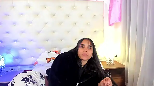 sophie pariss online show from 27, 2, 2025