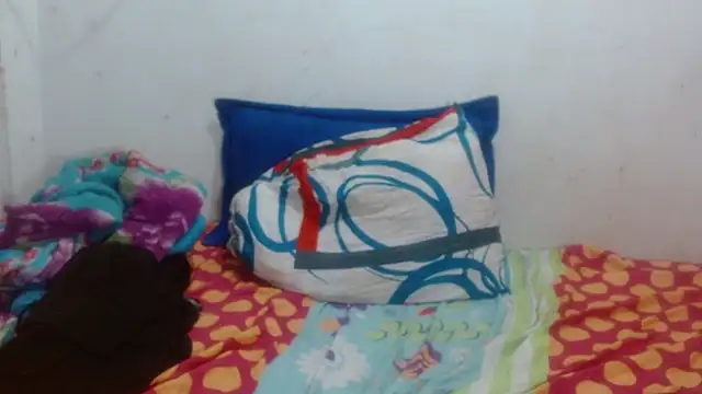 damian bottom bigcock online show from 21, 10, 2025