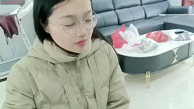 luoxuwen online show from 21, 2, 2025